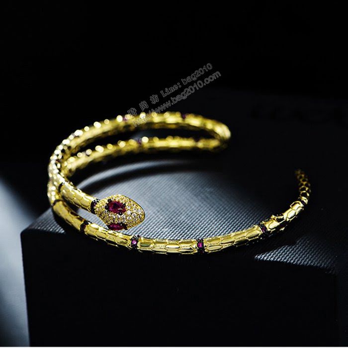 Bvlgari飾品 寶格麗高品質Apm monaco金色紅剛玉蛇手鐲  zgbq3334